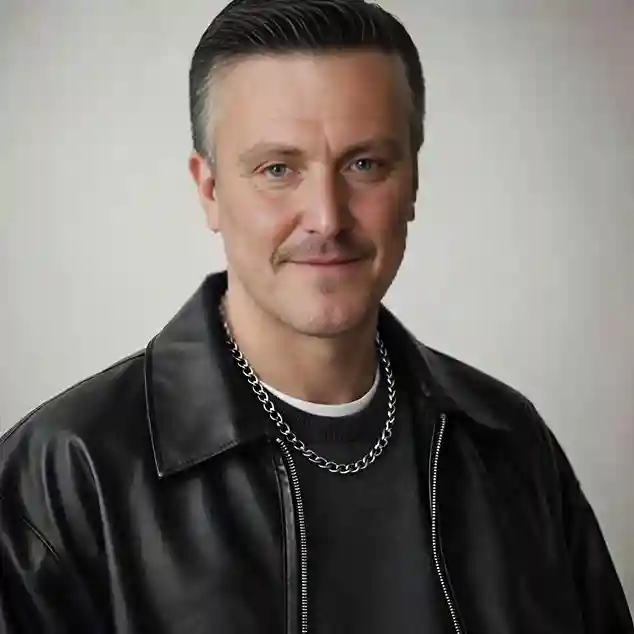 Simon Young